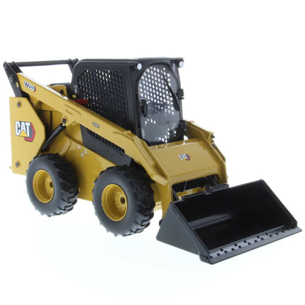 DCM28007,  Diecast Masters 1/16 Scale Cat 272D2 Skid Steer Loader