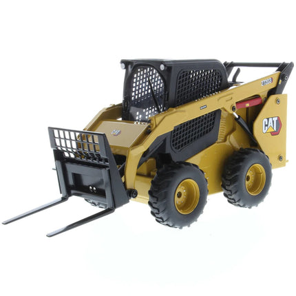 DCM28007,  Diecast Masters 1/16 Scale Cat 272D2 Skid Steer Loader