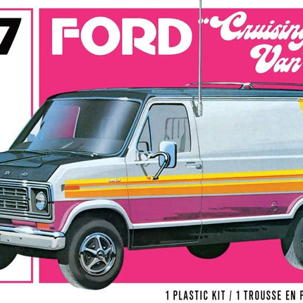 AMT 1977 Ford Cruising Van 1:25 Scale Model Kit
